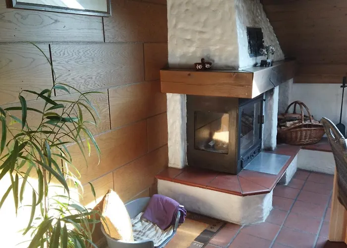 Aussergewoehnliche Atelierferienwohnung Mit Balkon An Der Donau