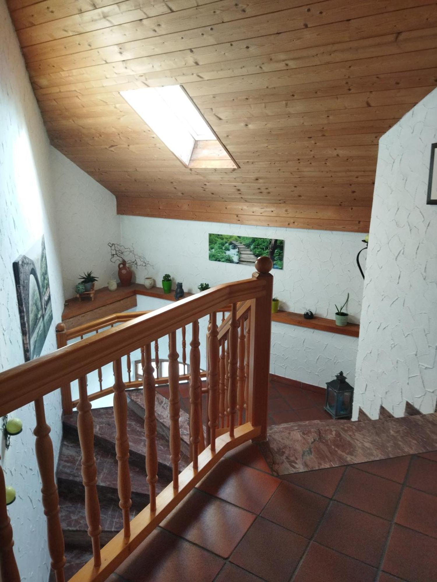 Aussergewoehnliche Atelierferienwohnung Mit Balkon An Der Donau Apartment